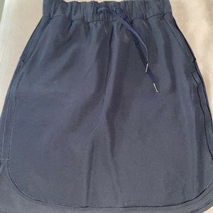 Lululemon On The Fly Skirt Woven size 4